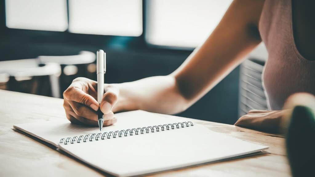 Paper Help Canada: Vidya&rsquo;s Academic Journey
