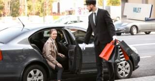 Top Reasons Families Choose Professional Chauffeur Services