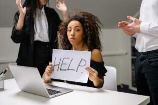 Pay Someone to Do My Assignment: A Complete Student Guide